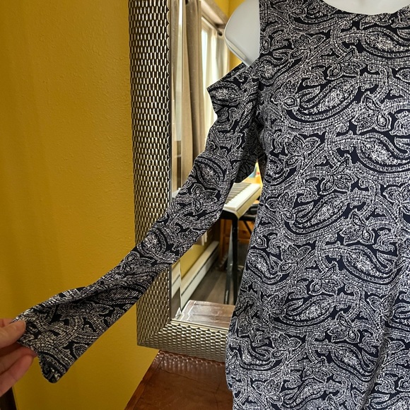 Michael Kors Cold Shoulder Top - Picture 5 of 9
